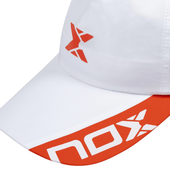 Gorra Nox Blanca_Roja Detalle