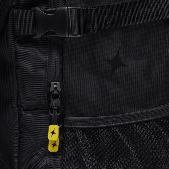 Mochila StarVie Black Voltage 2027 Detalle Mochila StarVie Black Voltage 2027 Detalle